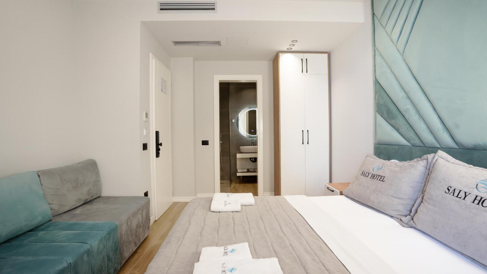 Hotel Saly Durres Exterior photo